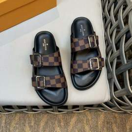 Picture of Louis Vuitton Slippers _SKULVsz38-45mnf01131447